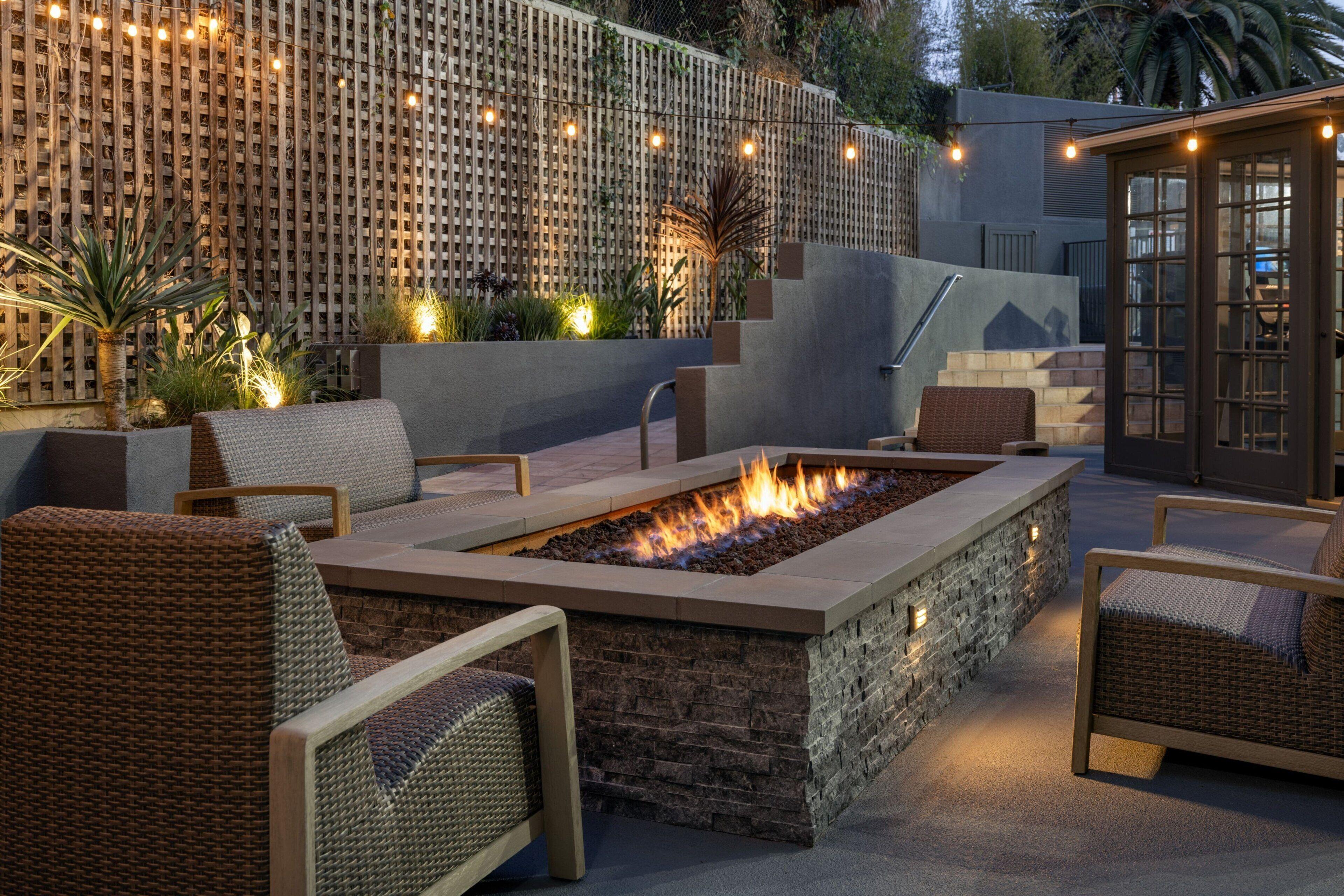Courtyard Los Angeles Century City/Beverly Hills — Photos 2